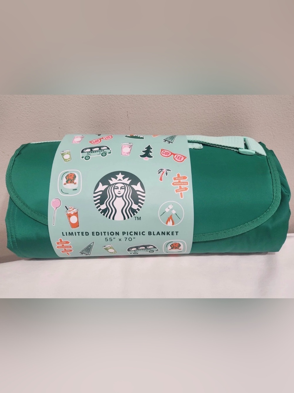 Starbucks Road Trip Collection - Limited Edition Picnic Blanket - Picture 6 of 13